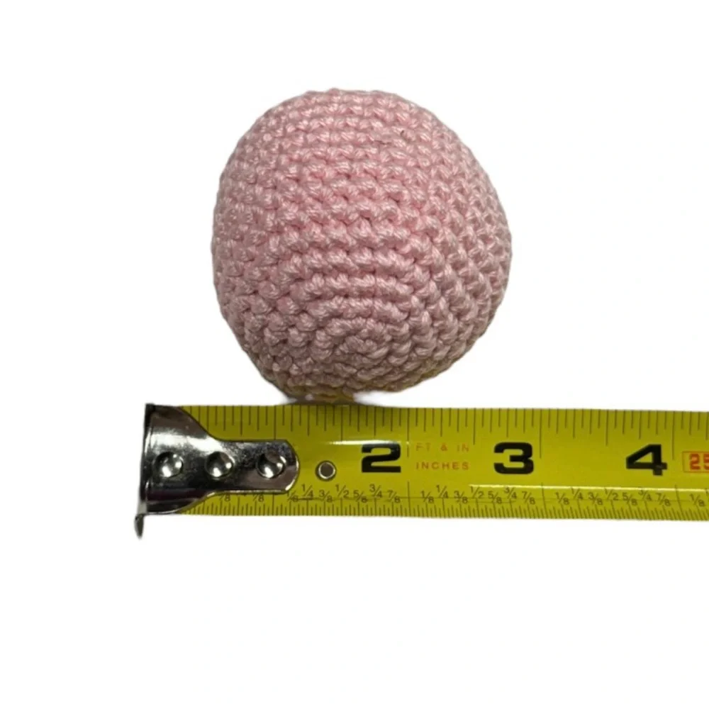 100% handmade crochet ball toy for cats with catnip inside! 100% cotton yarn.